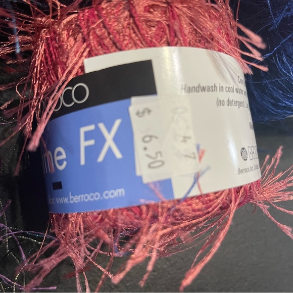 EYELASH YARN - Picture 4 of 5